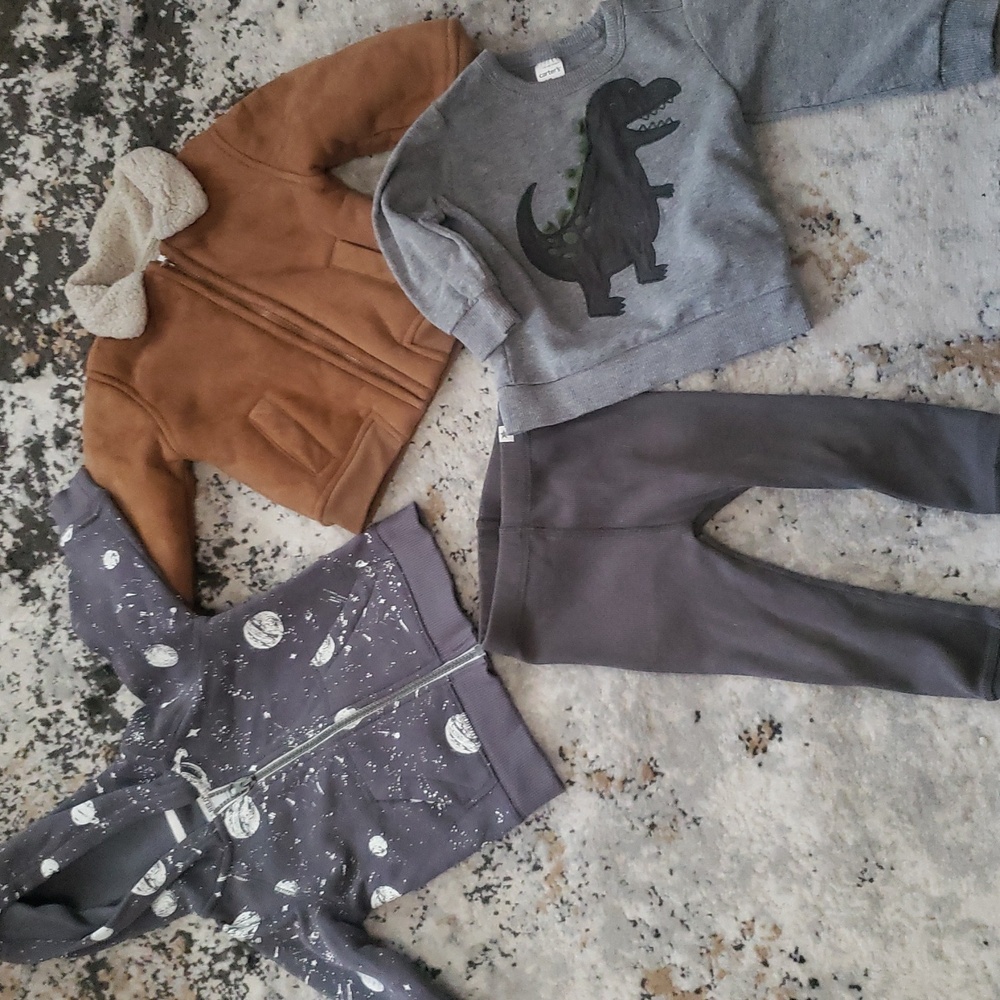 Lot Of 4 Baby Boy Clothes Size 12M
